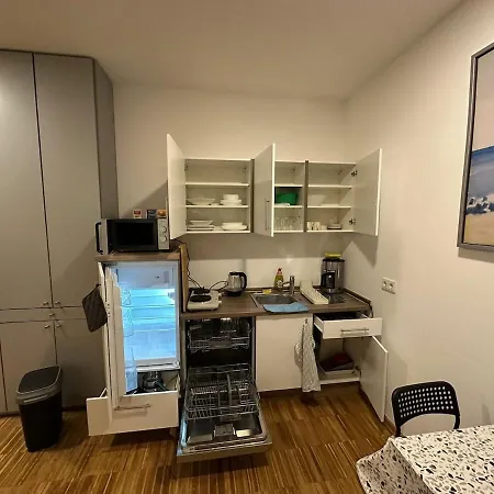 Flat Unterbilk, Free Parking Apartment Düsseldorf